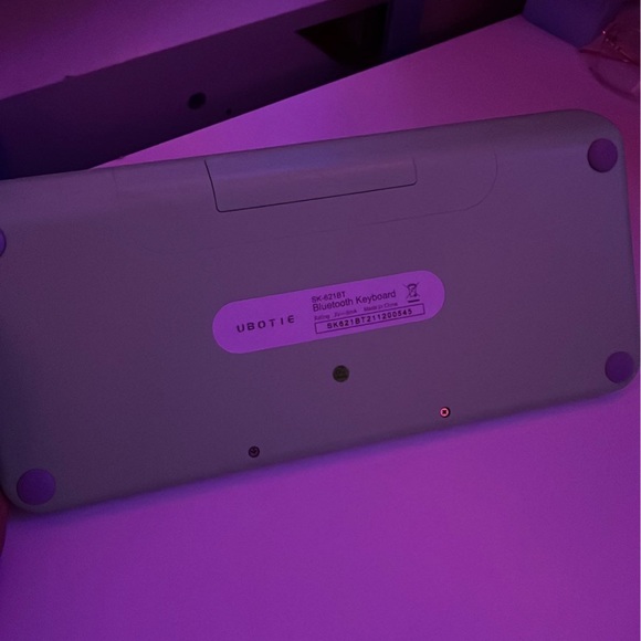 UBOTIE Green-Colorful Wireless Bluetooth Retro Keyboard - Picture 4 of 11